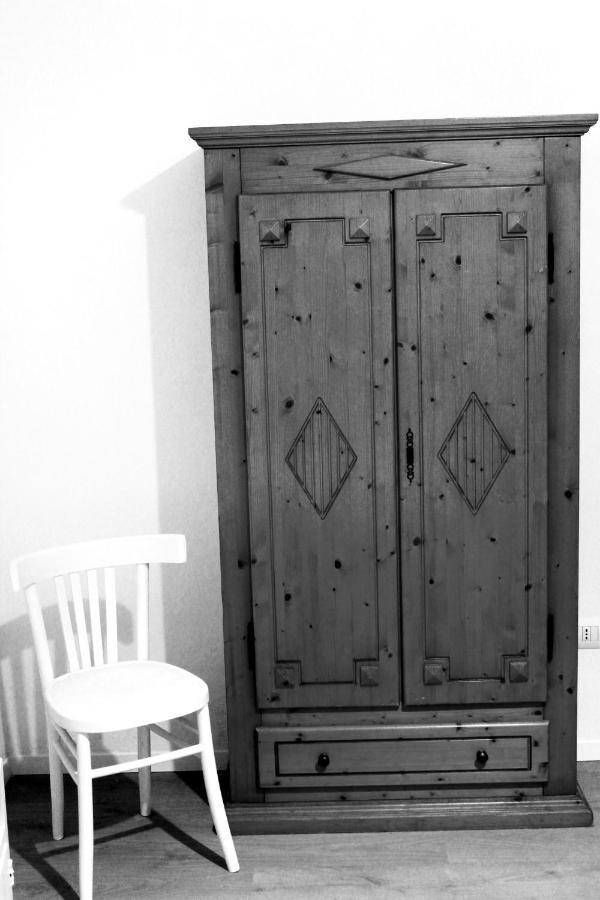 La Casetta Ferrara B&B Buitenkant foto